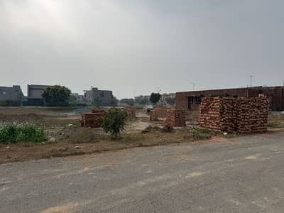 1 kanal Pair Plots Available For Sale Sector Q Phase 7 DHA Lahore