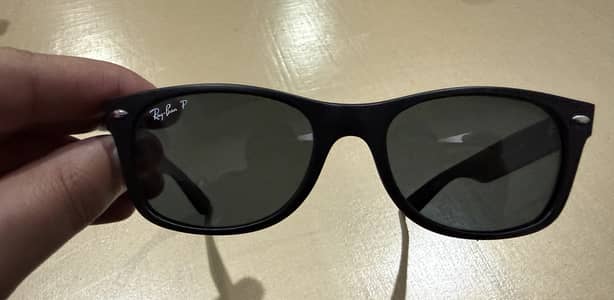 Polarized Ray-Ban New Wayfarer Sunglasses – Classic Blue Lenses (52–18