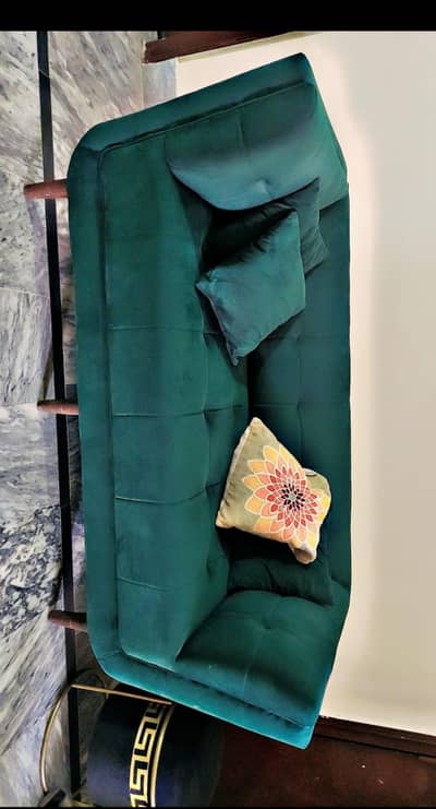 6 seater sofa excellent condition