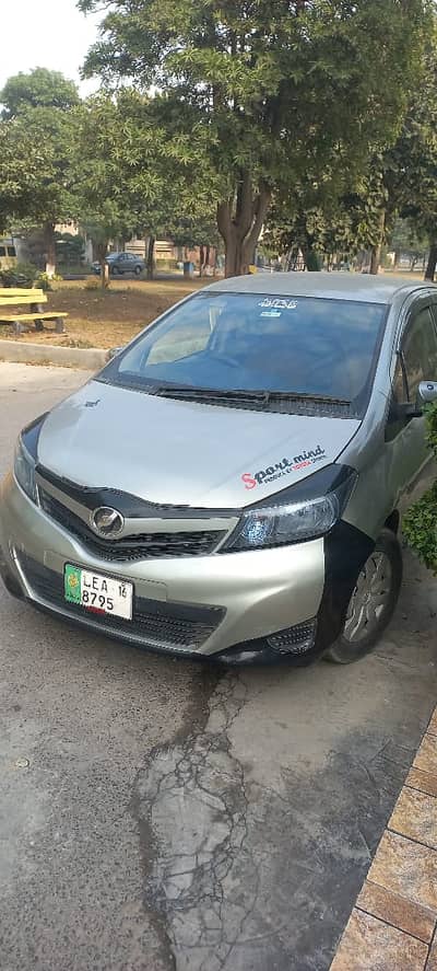 Toyota Vitz 2013