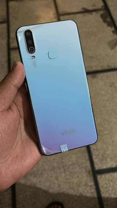 vivo y17