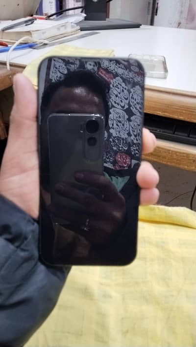 I Phone 13 128 GB JV 90 Battery Health