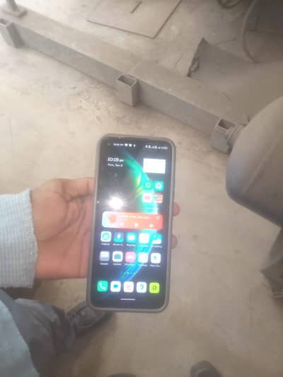 Infinix hot 10 with box and charge