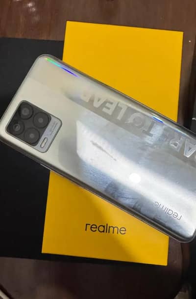 realme 8