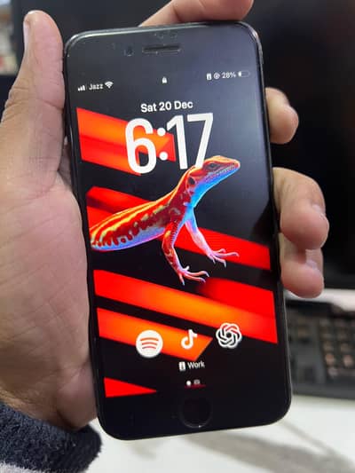 Apple iPhone SE 2020 — iOS 26 installed Battery Service Par,