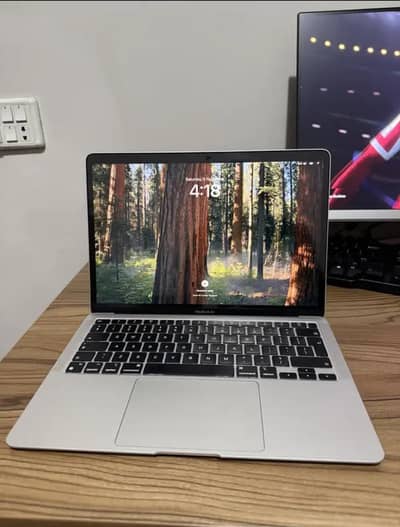 Apple MacBook Air M1 | 8GB RAM | 256GB SSD | Silver | Good Condition