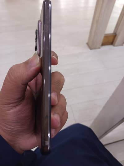 vivo y29 8+8 256GB for sale only 5 month use. . .