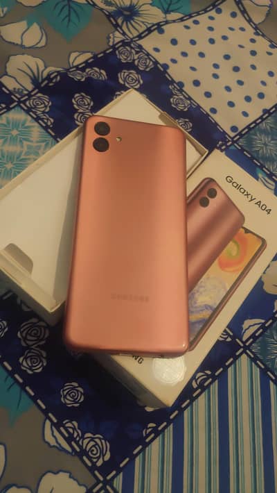Samsung A04 condition 10/9.5,all ok 4/64. GB with box