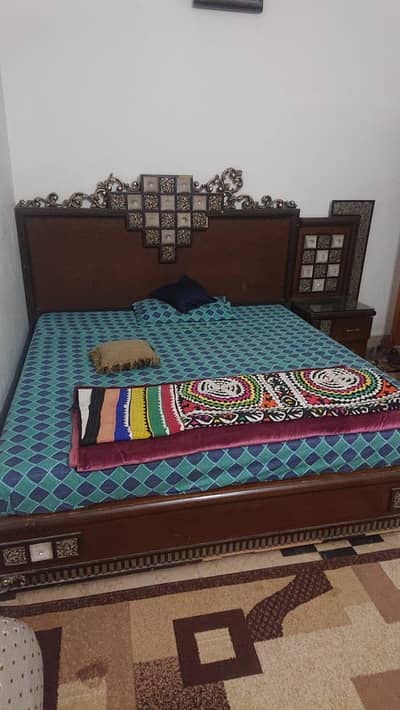 bed with side table almari & dressing table