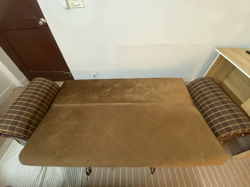 Sofa cumbed 1