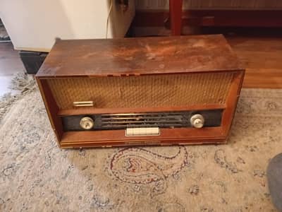 vintage RFT Stern-Radio Sonneberg radio