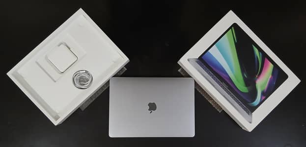 Macbook Pro M1, 13", (8/256) Complete Box