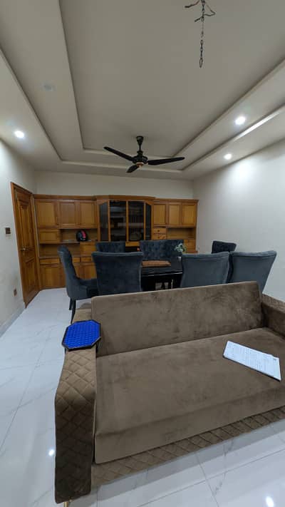 10 MARLA HOUSE FOR RENT LOWER PORTION KHAYABAN COLONY