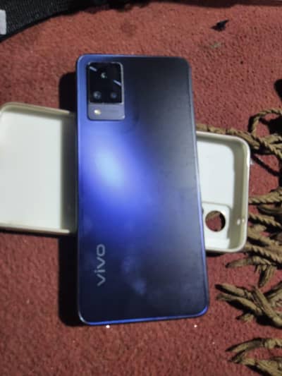 vivo v21 8+4    128gb