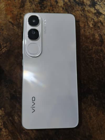 vivo y200