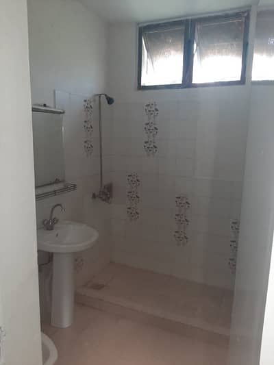 10-Marla 03-Bedroom Attached Bath Flat Available For Sale In Askari-1, Lahore Cantt.