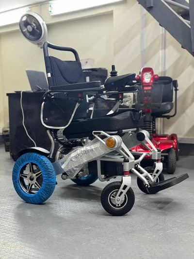 Electric Wheel Chair Motorize Wheel Chair Automatic Light Whight