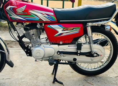 Honda 125 2023 model all Punjab number 03170812992