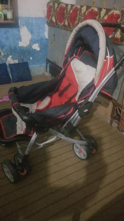 baby pram used 12000