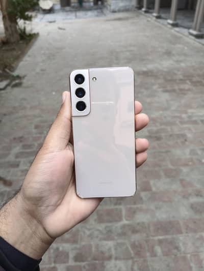 Samsung S22 pta exchange possible with iphone