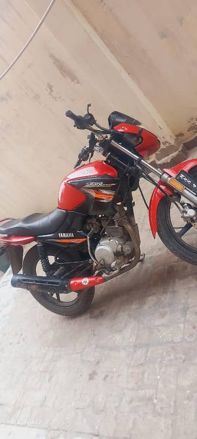 Yamaha Ybr125 2020 model (red and black)