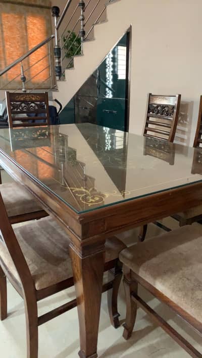Dining table 6 seater