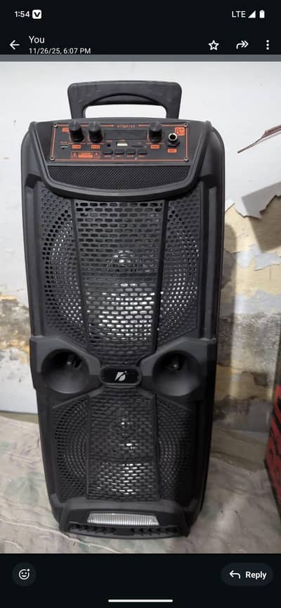 8/8 Speaker all ok with box