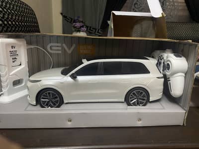 Remote control SUV imported and new