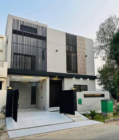 5 MARLA FULLY LUXURY HOUSE FOR RENT AT PRIME LOCATION OF BAHRIA TOWN LAGIRE
