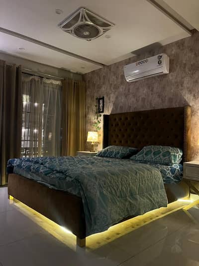ONE BED LUXURY FURNISHED APARTMENT FOR SALE AT MOST PRIME LOCATION OF BAHRIA TOWN LAHORE