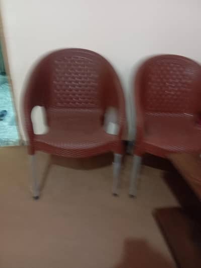 1 month used chair sale