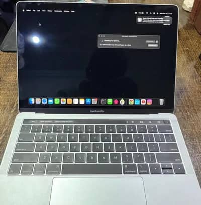 macbook pro 2019 16/256 just like brand new