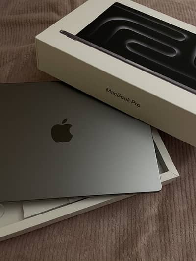 MacBook Pro M2 Apple Notebook