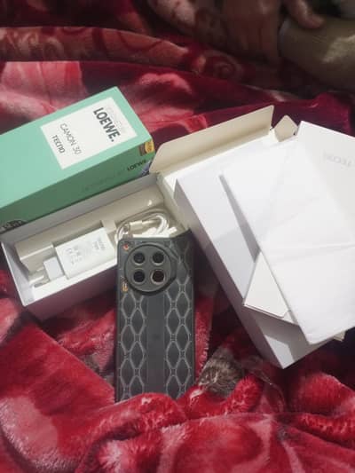 tecno camon 30 8+8 256gb 70 wat chrger only sell watsapp 03474168882