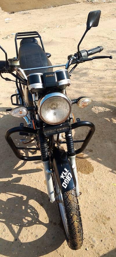 Suzuki GS 150 SE  urgent sell VIP condition seal pak
