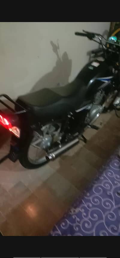 SUZUKI GS 150 FACELIFTED IN TO SE