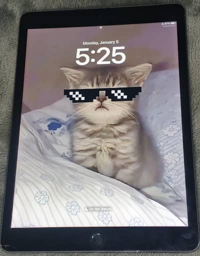 iPad 8th Generation 128GB | Fully Working | Neat