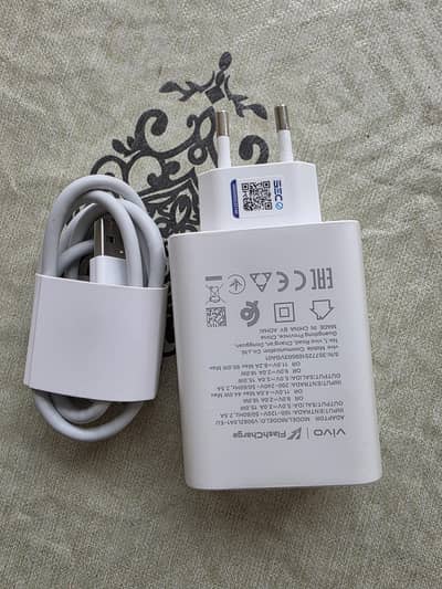 vovo 90watts 100 % charger+cable