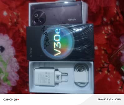 Vivo V30e full box 10/10