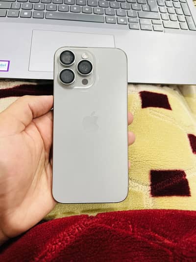 iPhone 15 pro max 256 gb non-pta