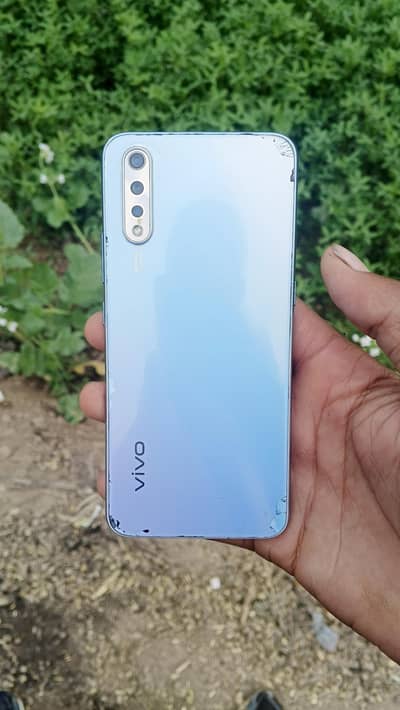vivo s1