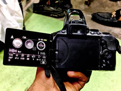 Nikon D5600 with 18-140mm