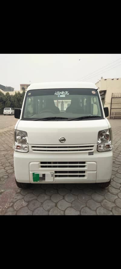 Nissan 15/19 family car