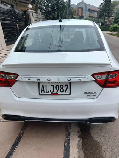 Proton Saga Ace 1.3L top of the line