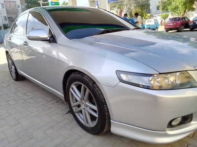 Accord c7 with sunroof full option sports version 2004 model