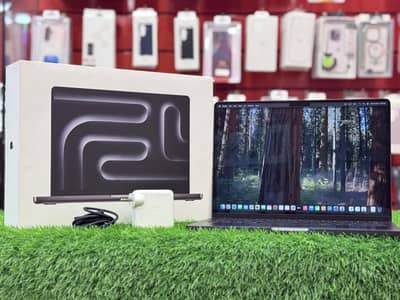 Apple Macbook Pro m4 Chip 24gb Ram 512gb Storage Just 3cycle Count