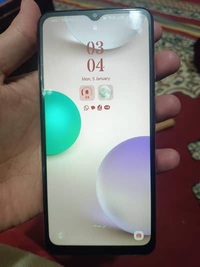 samsung A04S  4/64 with box