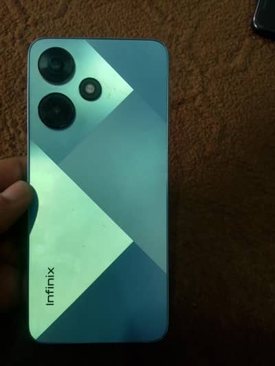 Hot 30i 9/10 condition 4+4 Ram 64 rom