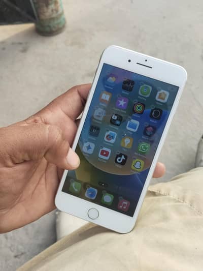 Apple 8 plus 64 gb