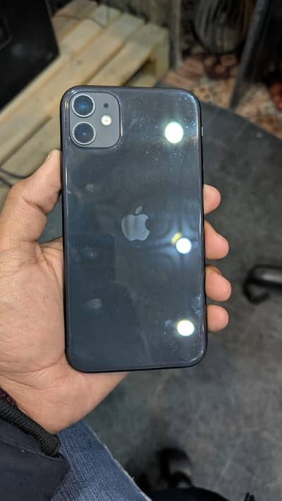 I phone 11 non pta 64 gb 9.5/10 new
